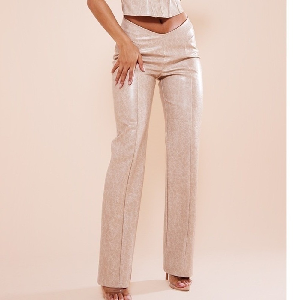 NWT 2 PRETTYLITTLETHING Beige Stone Washed Snake Print Faux Leather Y2K Pants